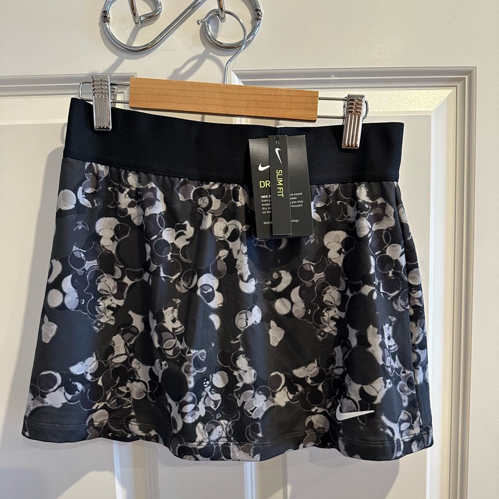 Nike dri-fit slim fit tennis skirt